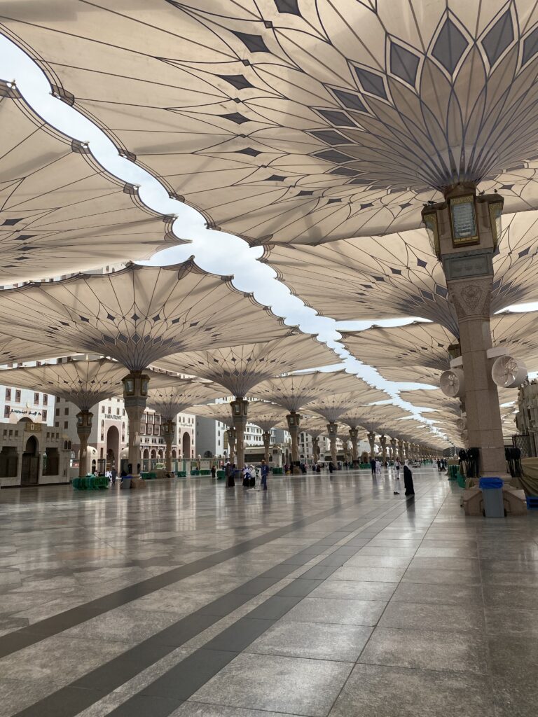 Al-Masjid an-Nabawi during the daytime